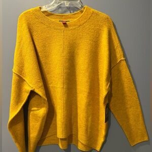 Vince Camuto Mustard Crew Neck Sweater